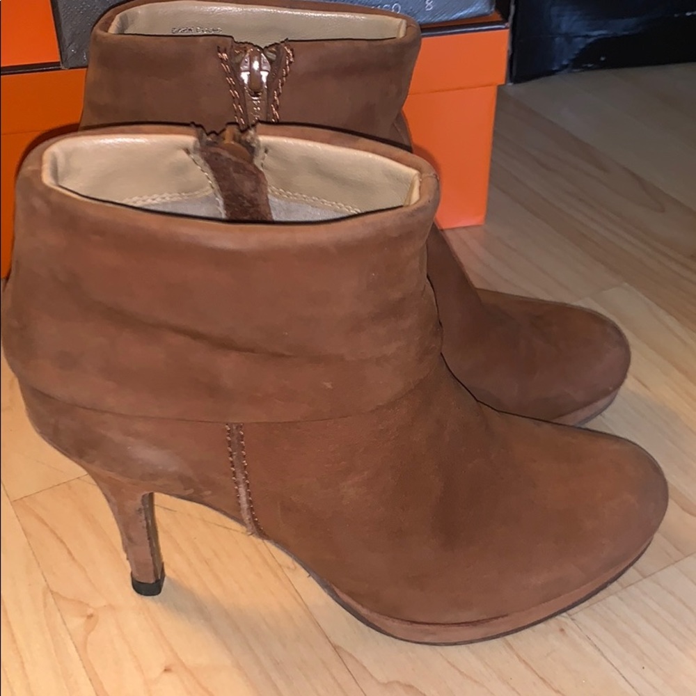 Boots - Picture 2 of 10